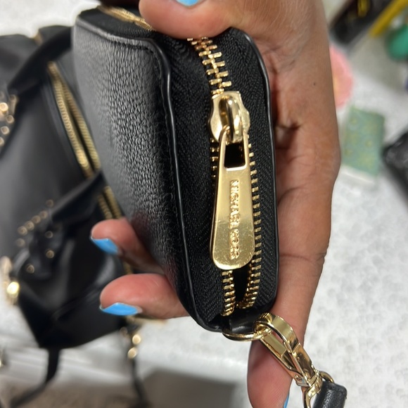 Michael Kors Set - Picture 12 of 14